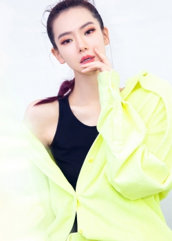 戚薇运动高清手机壁纸图片