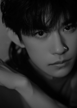 易烊千玺时尚潮流高清手机壁纸图片