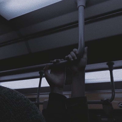 冷澈：ins唯美伤感风背景图//jh