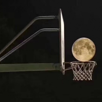 糖糖:要乖乖睡觉，不然，会被抓到月亮上罚站的哦❤