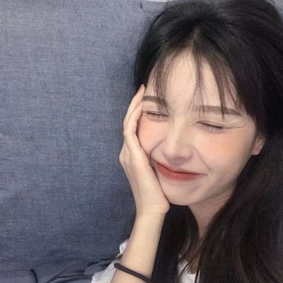 宋念桉.唯美气质闺蜜女头 你藏在手机屏幕里 你是触手可及的遥不可及