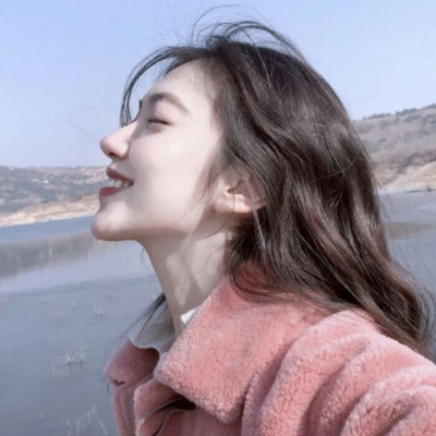 白灏宇:微信头像/女生/唯美/俱往矣，数风流人物，还看今朝。