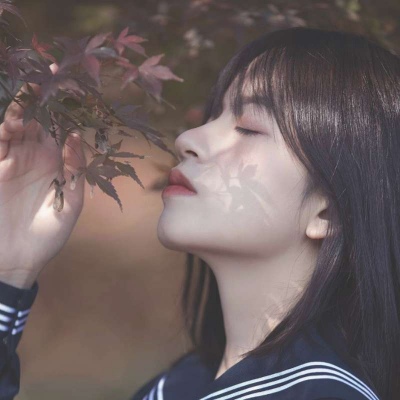 溺毙:唯美意境伤感风气质女头.心怀浪漫宇宙 也珍惜人间日常 ​​​