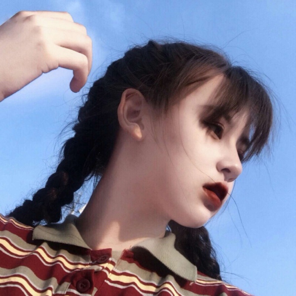 白灏宇:微信头像/女生/      图源dt:养