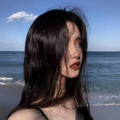 溺毙:唯美意境海边温柔风气质女头.生活不过是在玻璃渣子里找糖吃