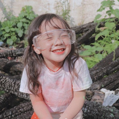 可爱萌娃头像  沈倦/无文案/图源贴吧 她头上有根呆毛