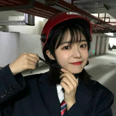 念七 不正经帽子女生头像