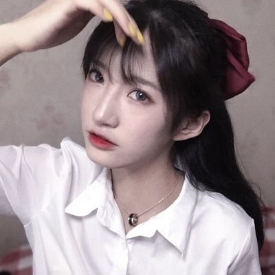 江奕/微信复古时尚女头/拜托千万别被廉价的话感动