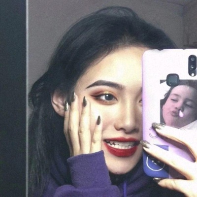 允言/成熟唯美微信女/祝你前程似锦 不再遇我.