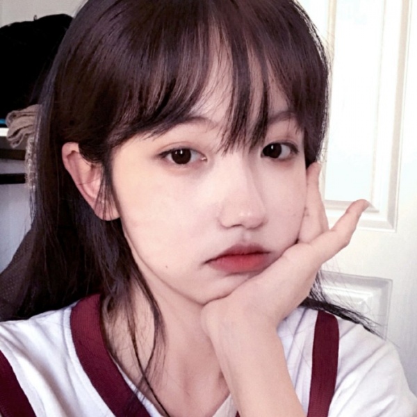 顾羽书.  海上生明月，天涯共此时。