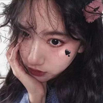 溺毙:高冷成熟简单气质女头.月亮被嚼碎变成了星星 而你藏在漫天星河里