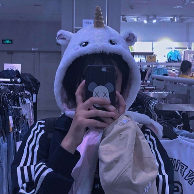 蓝色系风格女头/生活再糟糕也不妨碍你变得更好.