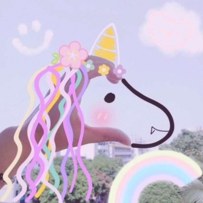 沈曦：卡通可爱独角兽手控头像