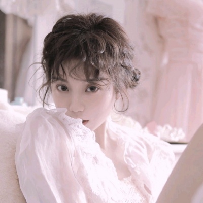 允言/仙气意境唯美女头    热情总会变得冷淡 没有人能找到答案