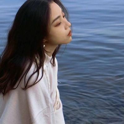 念七 三人闺蜜女生精致优雅头像