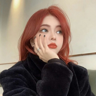苏瓷:成熟高冷女头（个性 优质 成熟 愉快 唯美 精致）