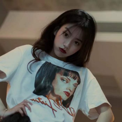 沈言  帅气雅痞风女生头像