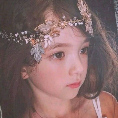 念七 欧美风萌娃女生可爱头像