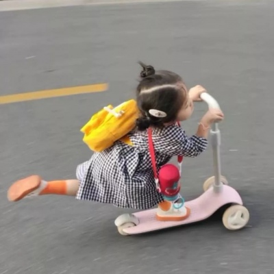 柒宛1搞怪头像呐！