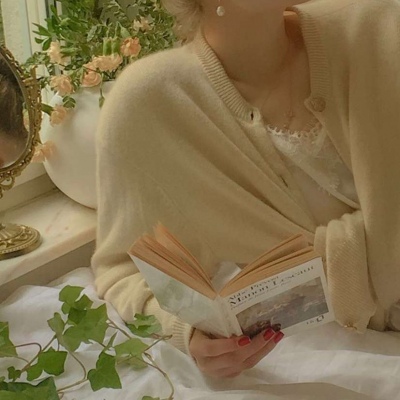 客系：成熟女人背影唯美头像 月亮是隐喻 所有本体都是你