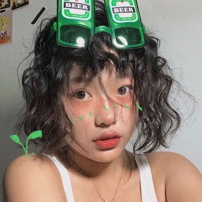 溺毙:绿色系养眼意境魅力优质女头.没什么特长 就是擅长假开心