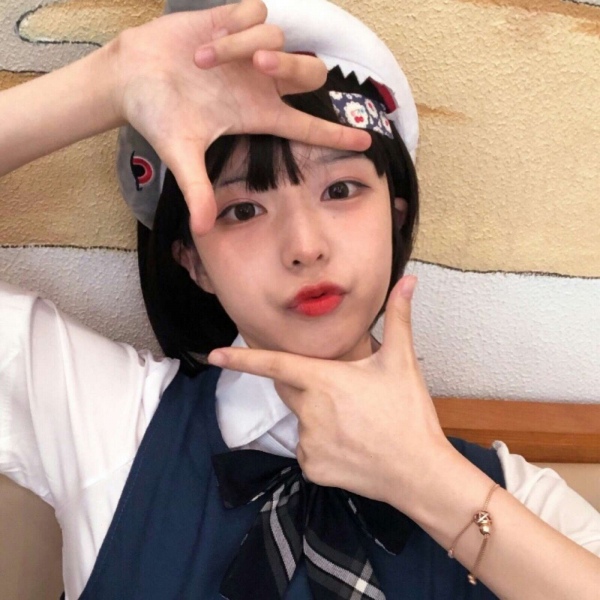 念七 精致六人闺蜜优质可单用头像