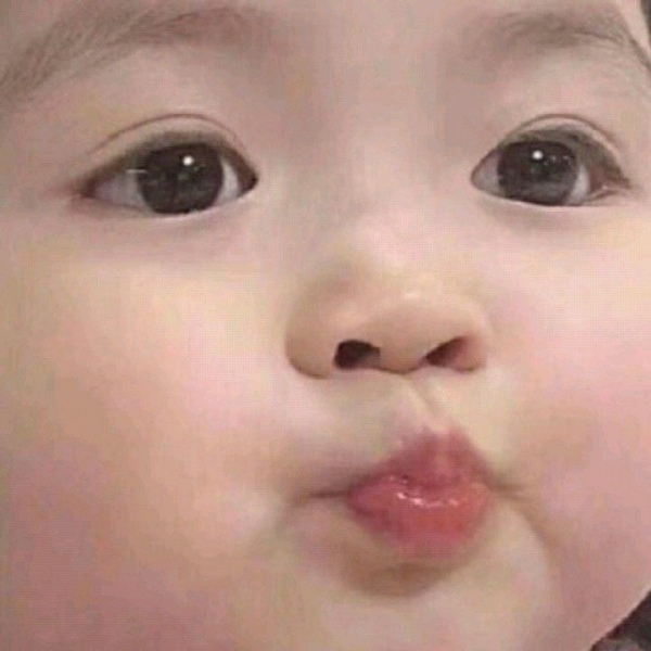 允言/可爱脸部萌娃头像   你望那个星星般的人时的内心感受。