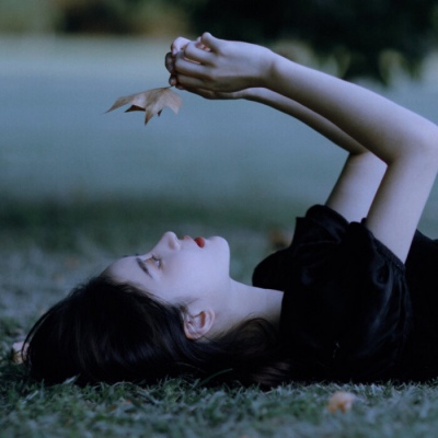 微信头像/女生/意境/三愿如同梁上燕 岁岁常相见