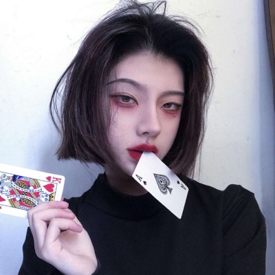 顾谙 微御成熟稳重女头