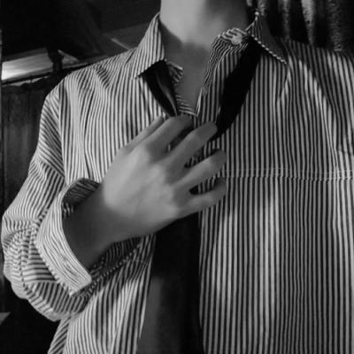 2025新版男士微信头像       独守寂寥