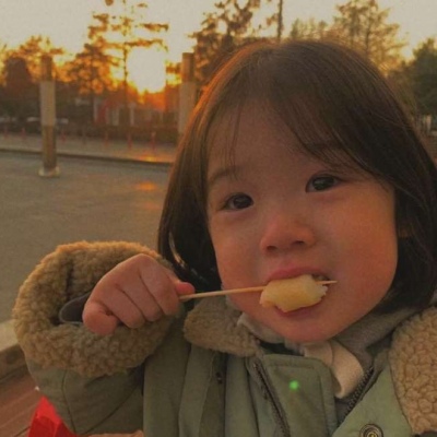 夏夏 ：萌娃头像