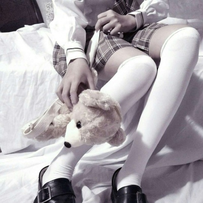 个性身段女头/最大的浪漫 是终其一生的专注