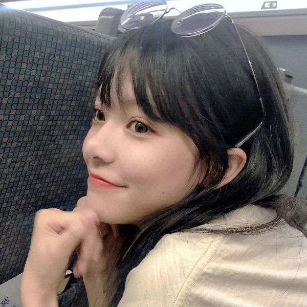 姜虞-复古港风女生头像/你是这世间最好的礼物