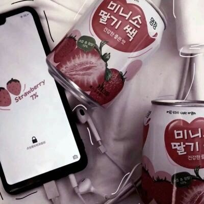 玖颜/草莓系背景图.