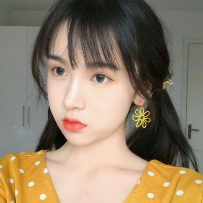 白灏宇:微信头像/女生/   懂我奇奇怪怪 陪我可可爱爱