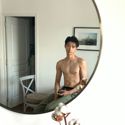 帝江:另类微信单调男头/终于为那一身江南烟雨覆了天下