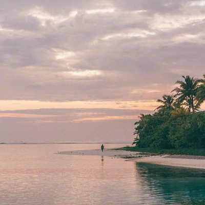 莫稚♡ 浮云落日，时光且长