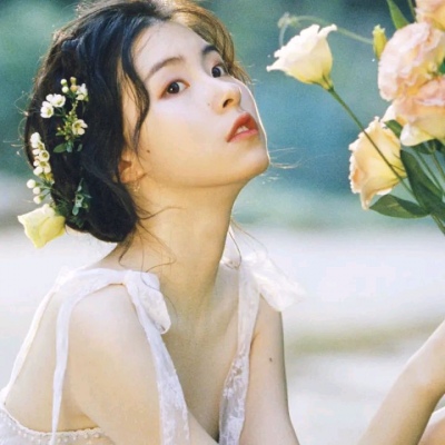 念七 森系温柔养眼女生头像