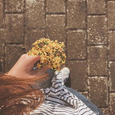 微信头像唯美意境       暮雨醉花