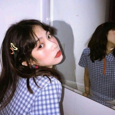 陆川泫 微信成熟稳重气质女神头像/开心指数100％