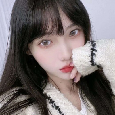 陈涵/美女/初一.：只不过是喜欢上一个人罢了