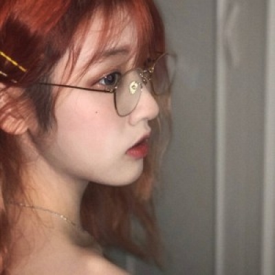 皆甜:眼镜女孩