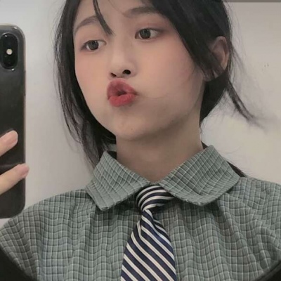 江奕/自截拿手机甜美女头/两个陌生人坠入爱河 只有一个知道这爱绝非巧合.