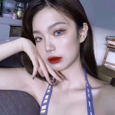 微信女头/精致/陈涵/渐渐温柔 克制 朴素 不问 不怨 不记。