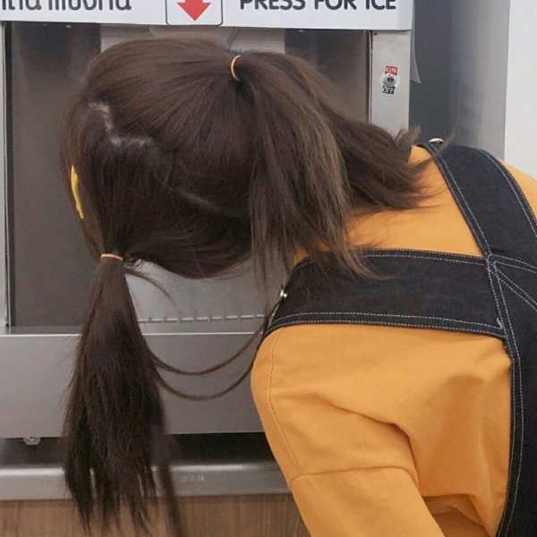 念七 ins女生头像