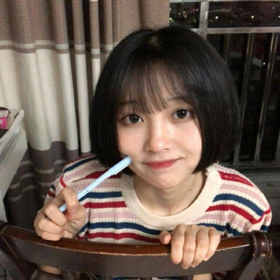 江窈/自截短发微信女头/ “想送你一台自动贩梦机，以及一罐快乐.”