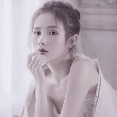 女人最适合的微信头像    余生誰伴