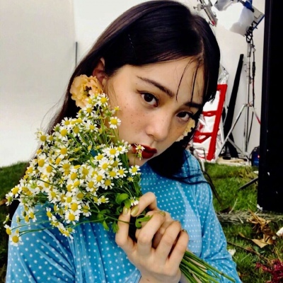 溺毙:成熟简单原宿风气质微信女头.熬过无人问津的日子 才有诗和远方.