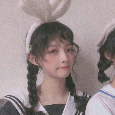 白灏宇:微信头像/女生/闺蜜/真人