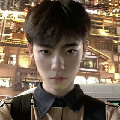 沈曦:成熟男生头像  一二三四五我来说爱你.